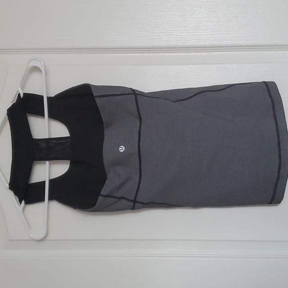 Racerback Lululemon Tank - Picture 4 of 5